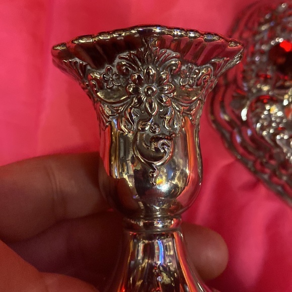 2 silver looking vintage Candle holders looking great any formal meal set of 2 - Picture 6 of 9